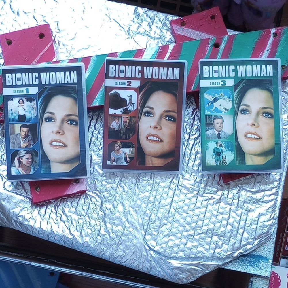 The Bionic Woman Complete Series - Picture 2 of 4